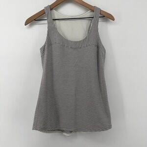 Lululemon‎ Run First Base Tank Top Gray White Striped Women 6 Athleisure *READ